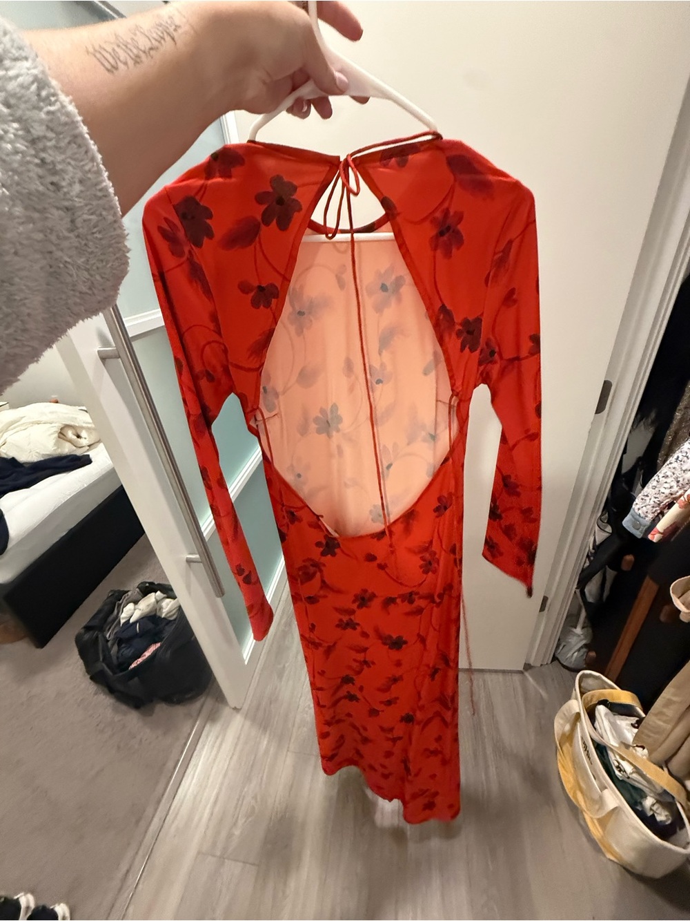 Faithfull the Brand Red Floral Tie-Back Maxi Dress - Picture 2 of 4